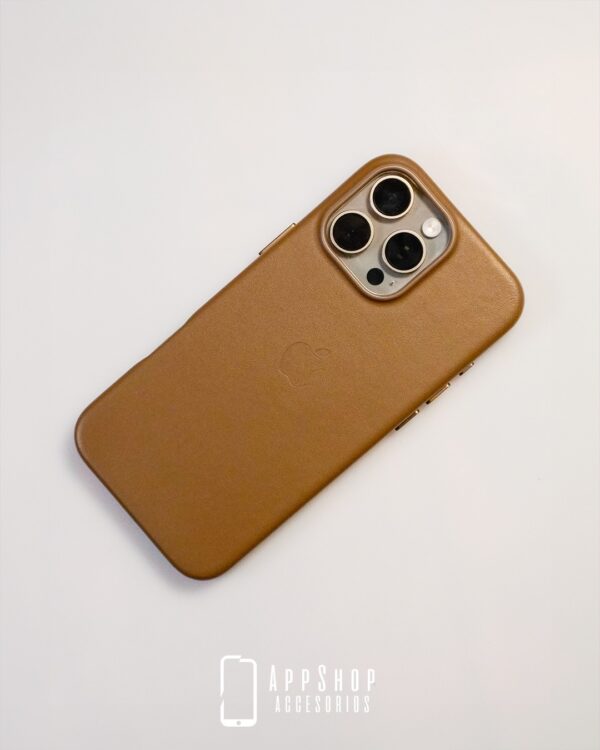 Case MagSafe Piel - Image 3