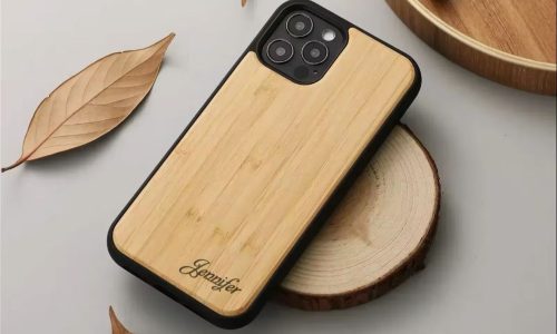 Durabilidad y Elegancia: Case Personalizado de madera